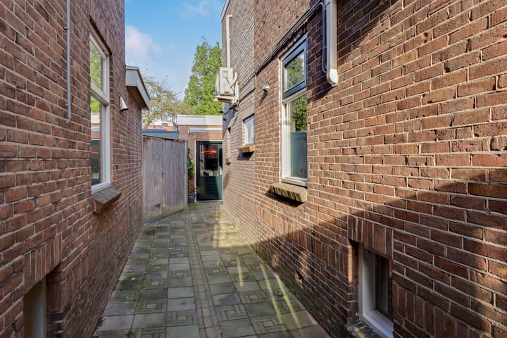 Foto 38 van G.J. van Heekstraat 342