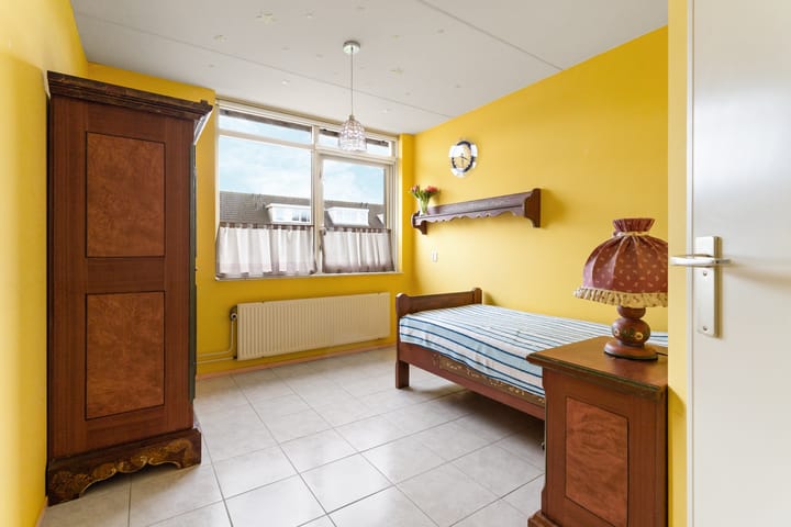 Photo 25 of Leonard Bernsteinstraat 102