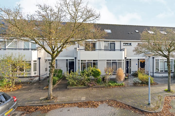 Photo 33 of Leonard Bernsteinstraat 102