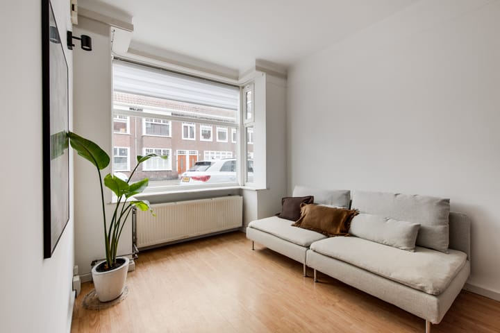 Photo 3 of Teding van Berkhoutstraat 89-A