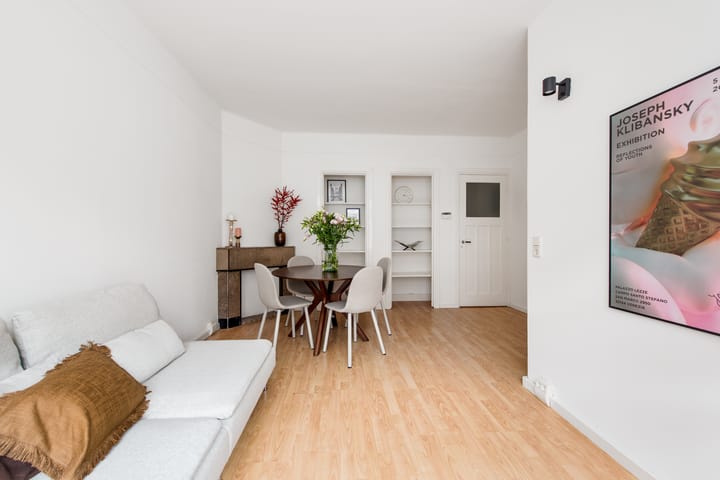 Photo 5 of Teding van Berkhoutstraat 89-A