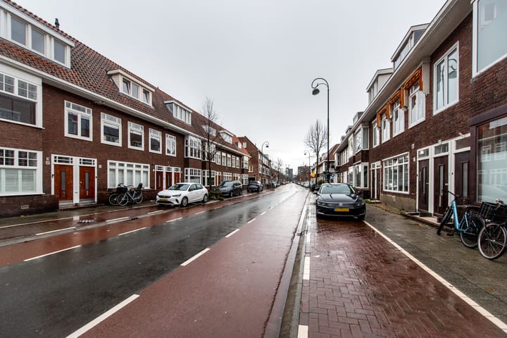 Photo 18 of Teding van Berkhoutstraat 89-A