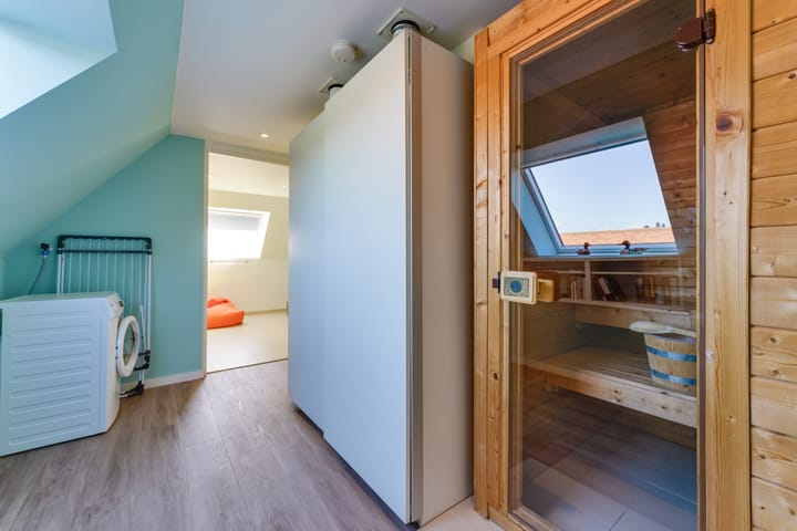 Photo 23 of Zwanebloem 16