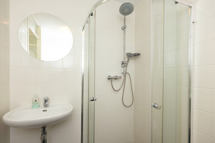 Photo 10 of Workumstraat 24