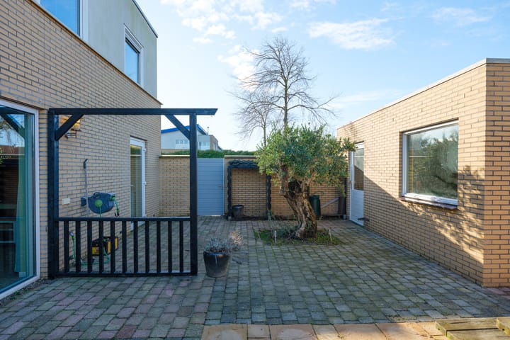 Photo 20 of Workumstraat 24