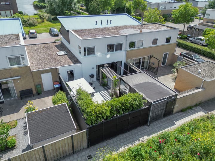 Photo 39 of Workumstraat 24