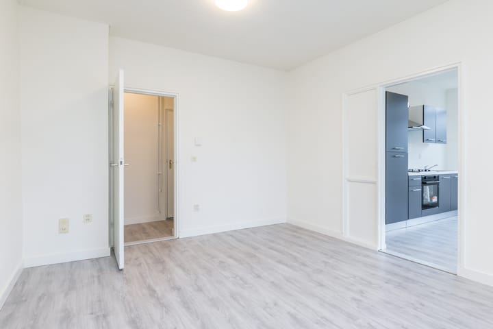 Photo 6 of Eikenderweg 48-A