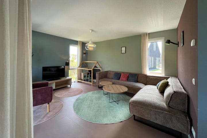 Photo 2 of Lampsinsdijk 8-017