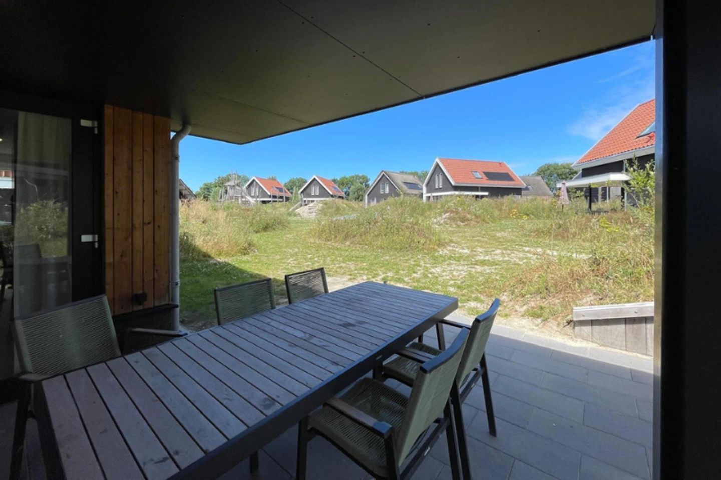 Photo 10 of Lampsinsdijk 8-017