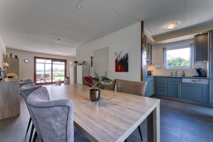 Photo 3 of Lamsoor 26