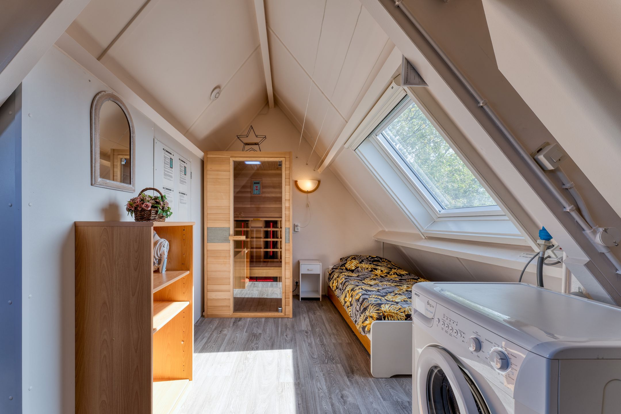 Photo 24 of Lamsoor 26