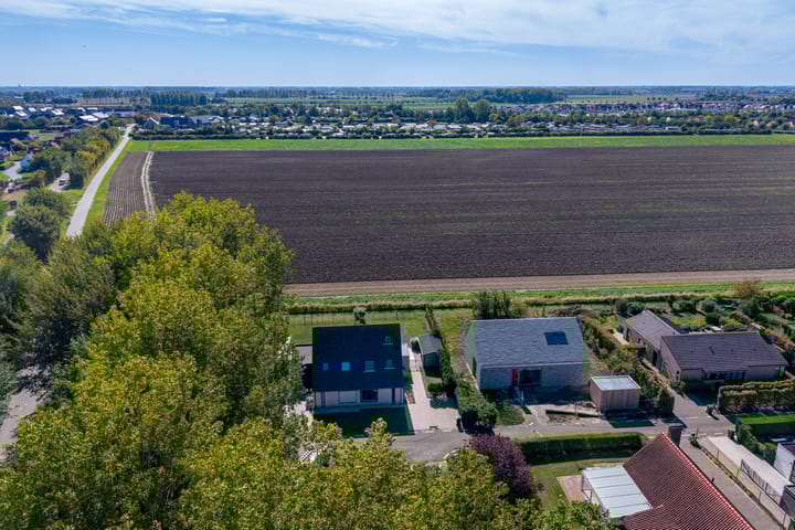 Photo 35 of Lamsoor 26