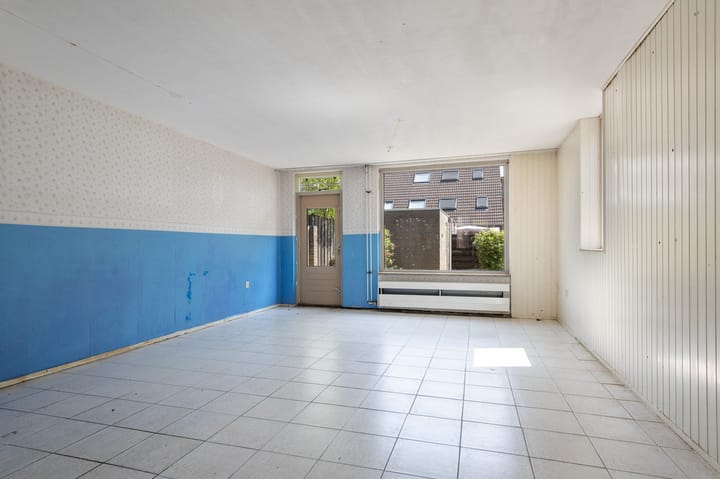 Photo 2 of Mergelwal 25