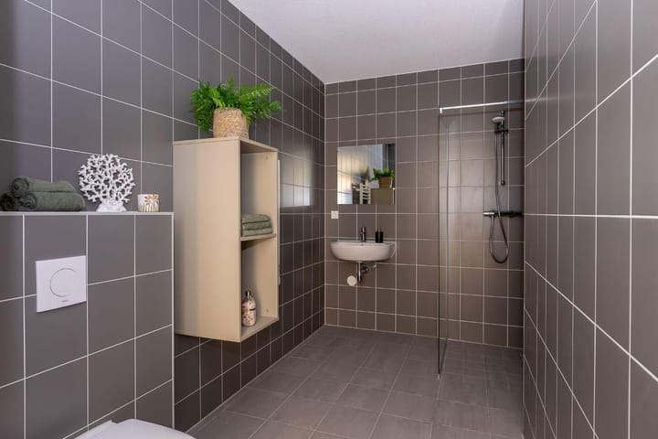 Photo 13 of G.H. Betzweg 205