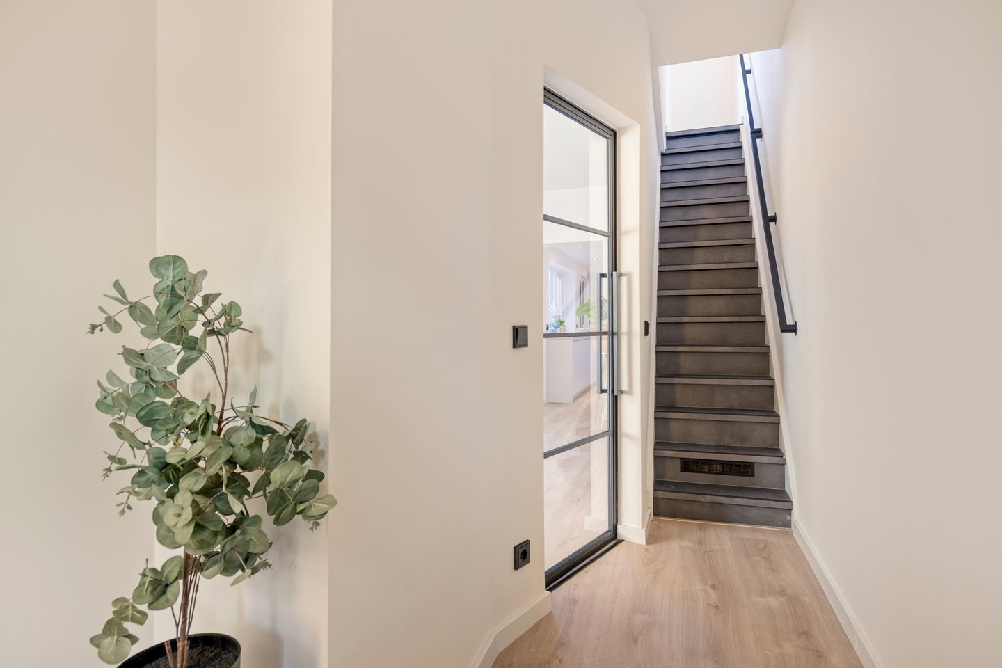 Photo 14 of Gildebroedersstraat 35