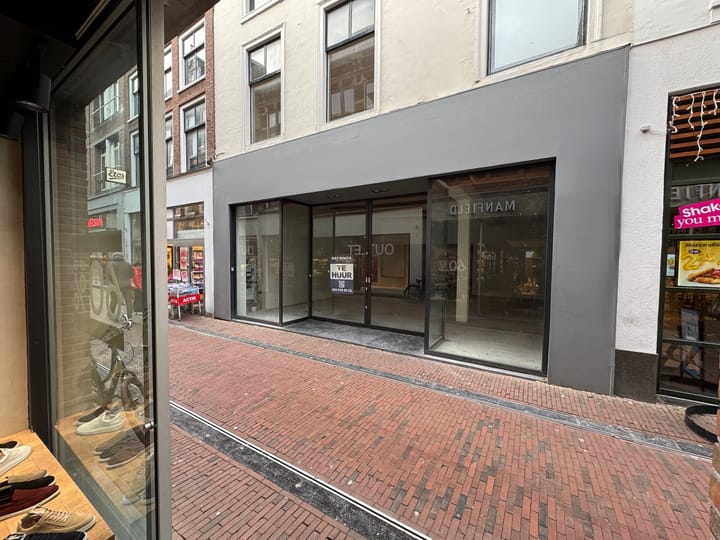 Donkersteeg 9, Leiden