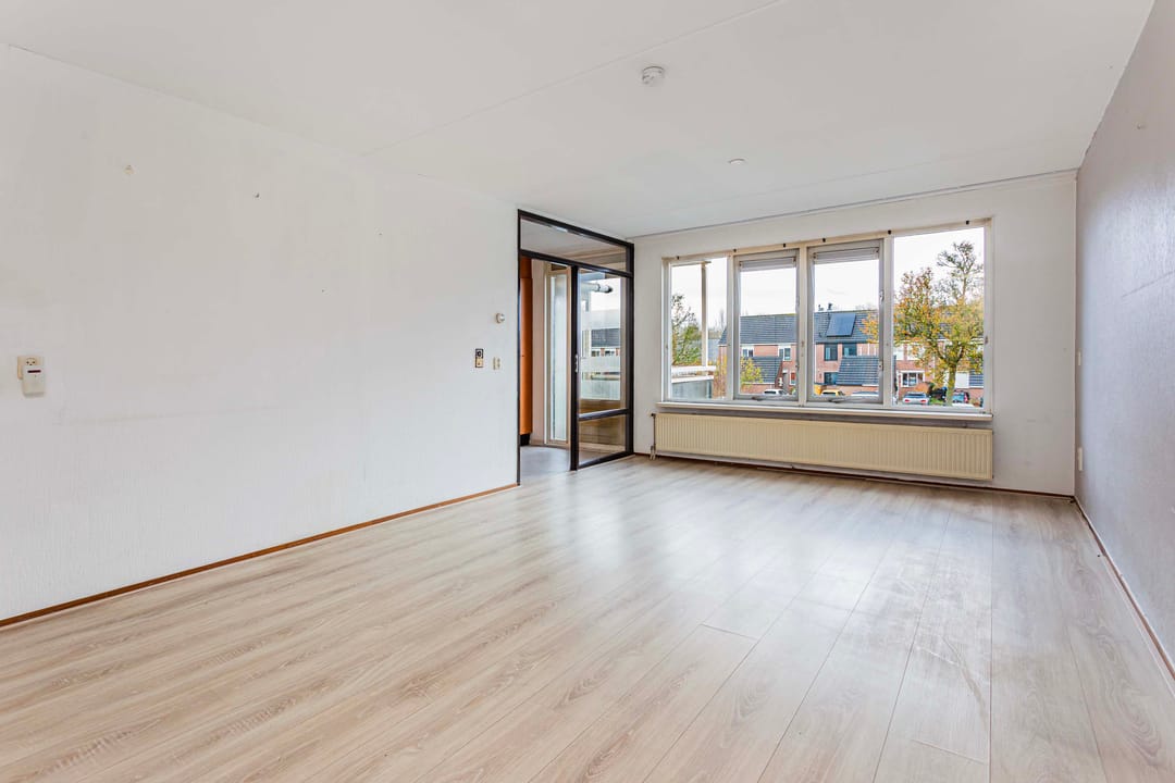 Photo 8 of Suze Groenewegstraat 60