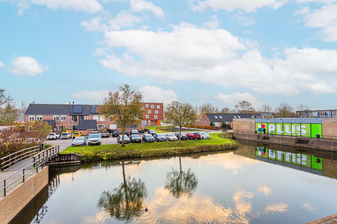 Photo 16 of Suze Groenewegstraat 60