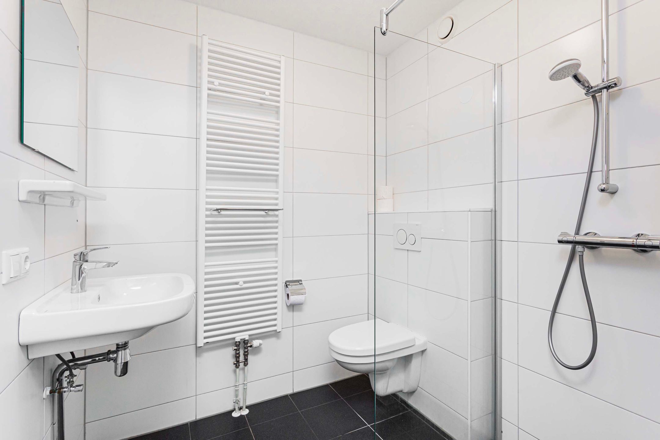 Photo 24 of Suze Groenewegstraat 60