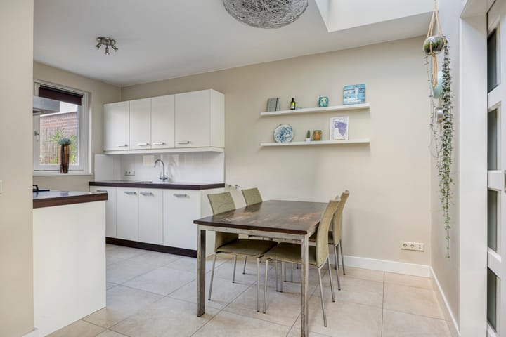 Photo 3 of de Baljuw 19