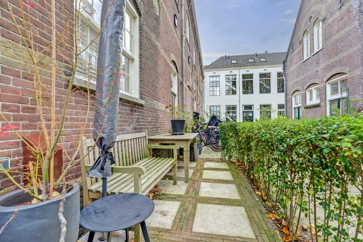 Foto 28 van Raoul Wallenbergplantsoen 13