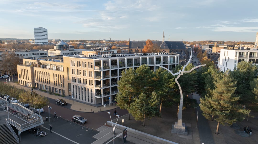 Photo 1 of Stationsplein 43