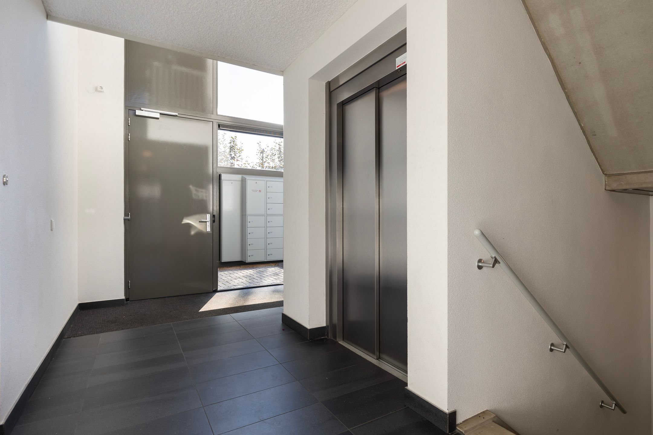 Photo 6 of Stationsplein 43