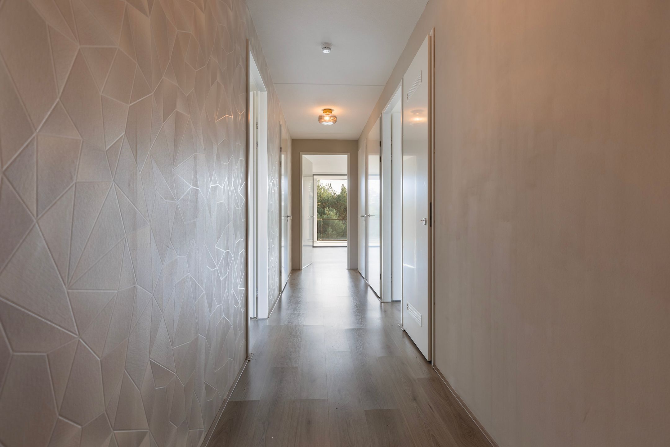 Photo 9 of Stationsplein 43