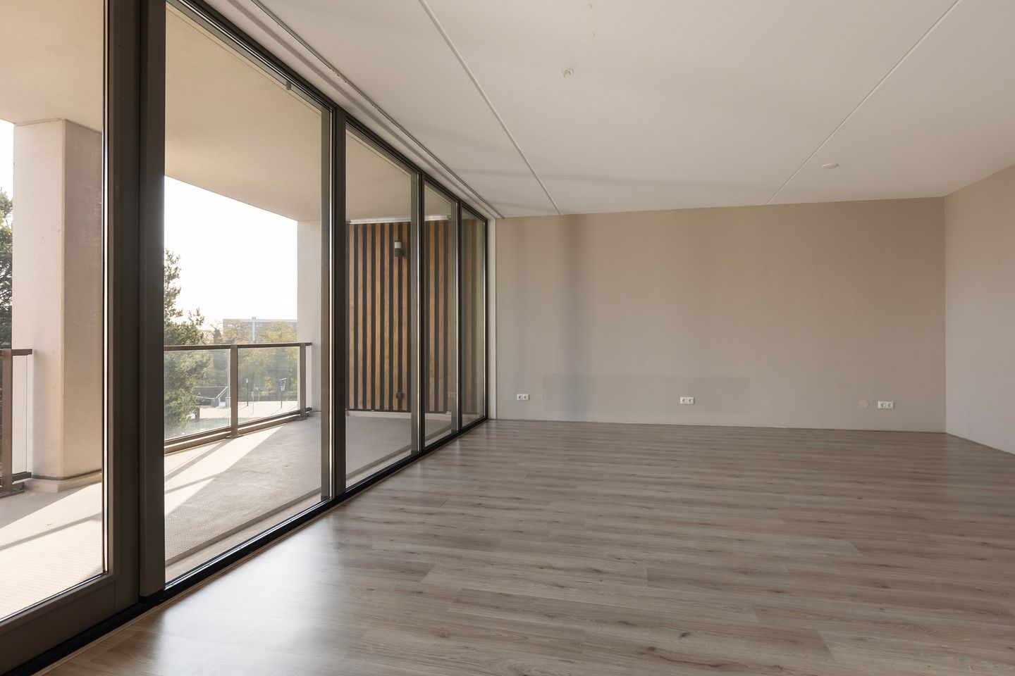 Photo 14 of Stationsplein 43