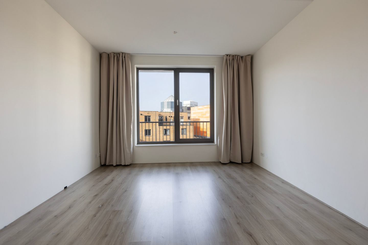 Photo 20 of Stationsplein 43