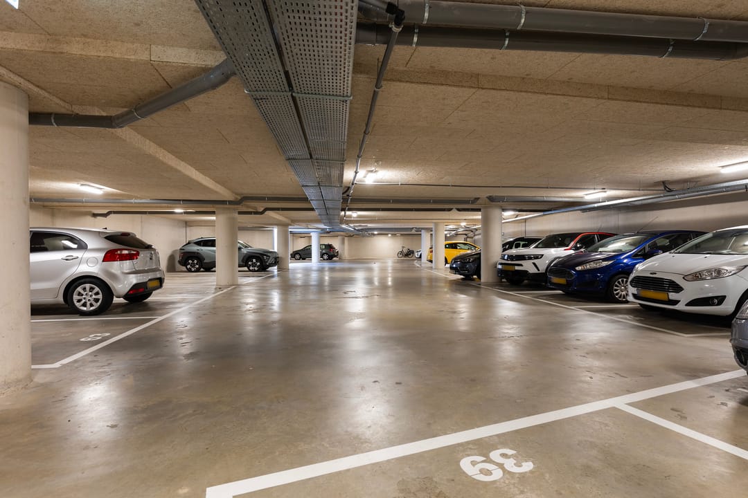 Photo 31 of Stationsplein 43