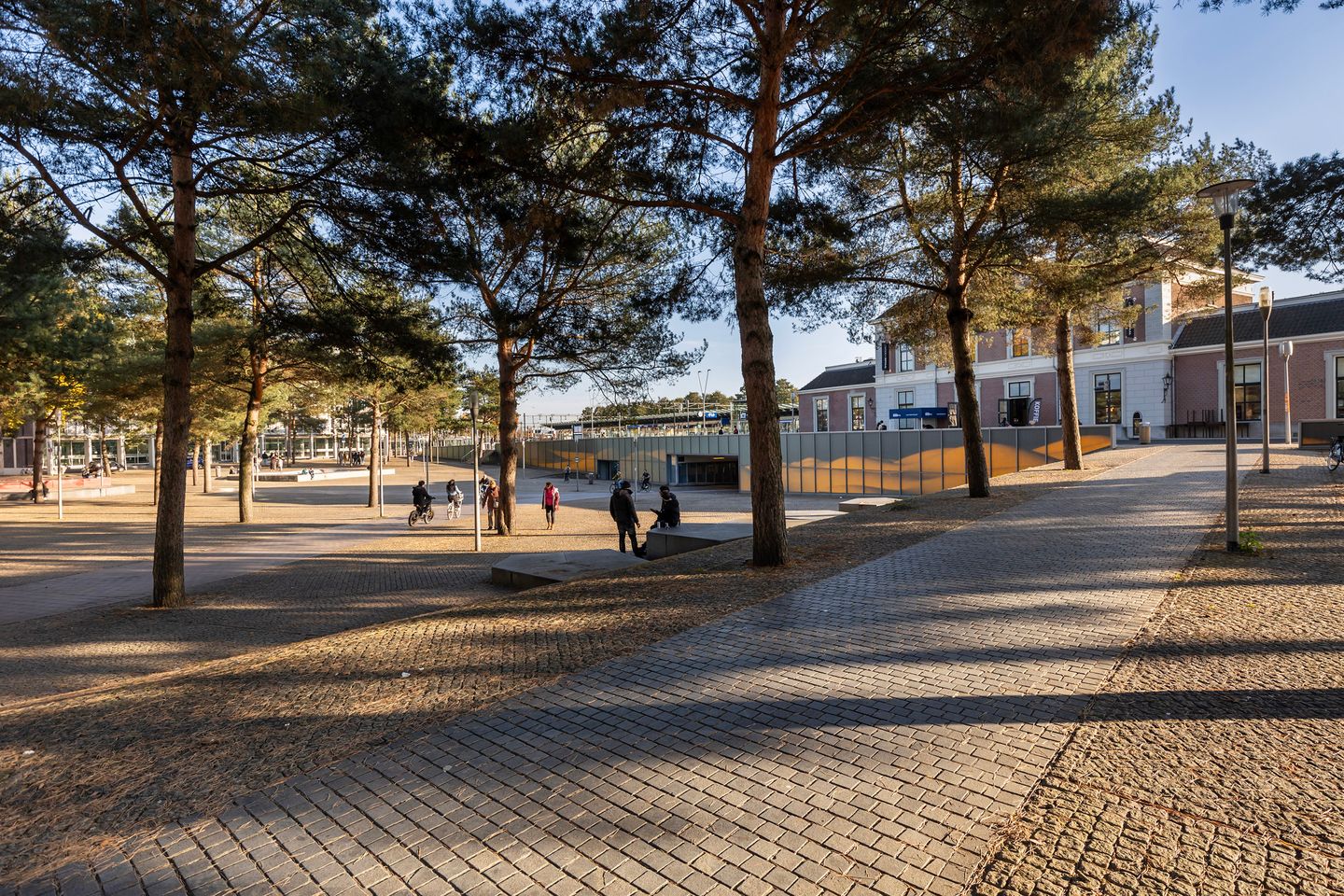 Photo 34 of Stationsplein 43