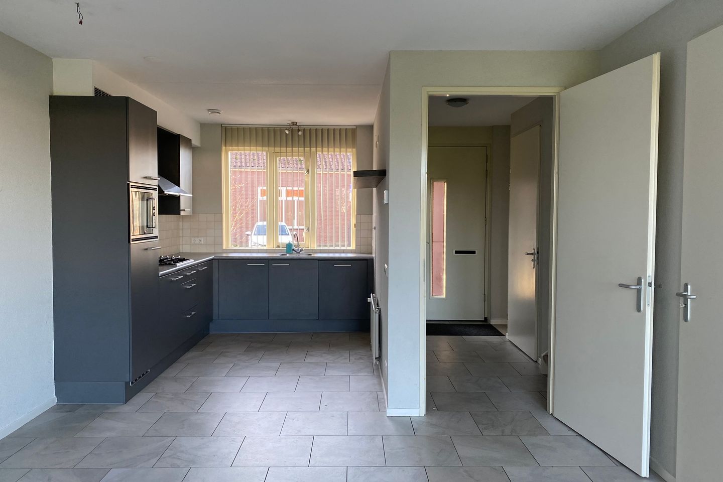 Foto 4 van Meester van Loostraat 8