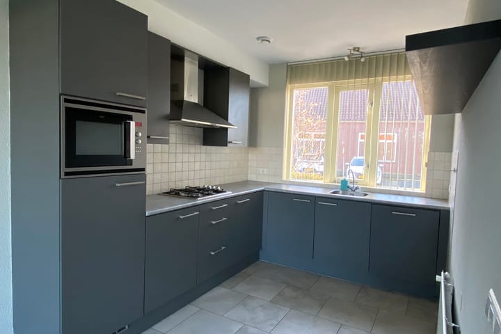 Photo 5 of Meester van Loostraat 8