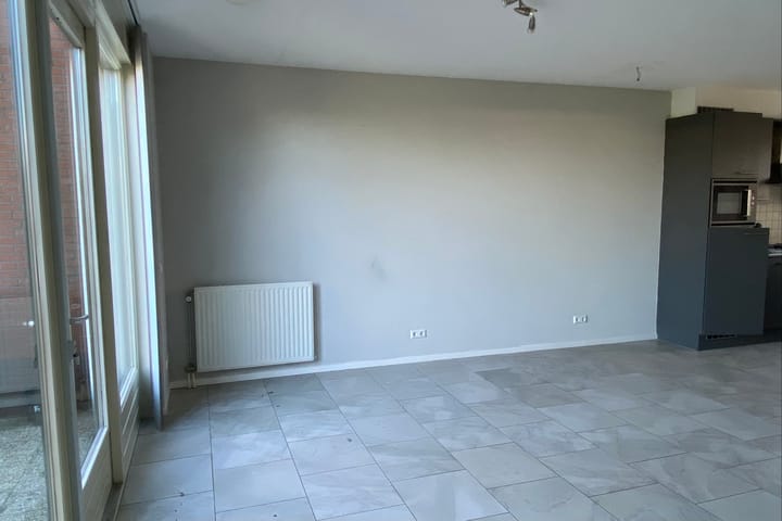 Photo 9 of Meester van Loostraat 8