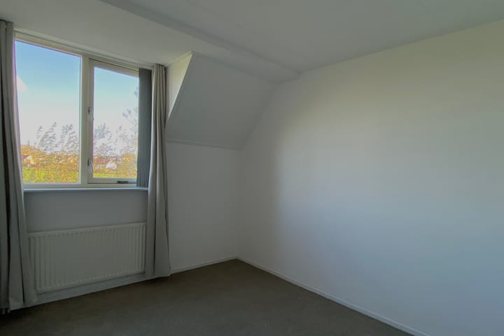 Photo 11 of Meester van Loostraat 8