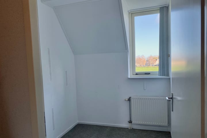 Photo 17 of Meester van Loostraat 8