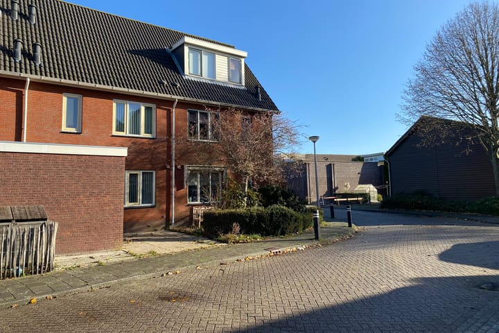 Photo 26 of Meester van Loostraat 8