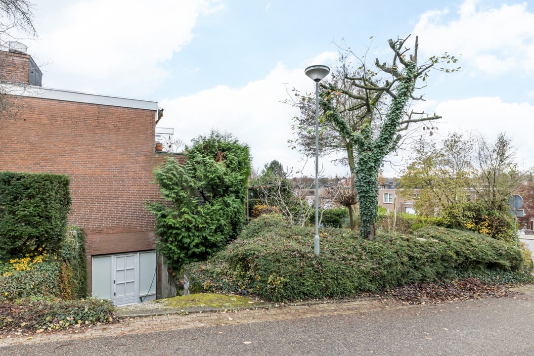 Photo 46 of Drossaertweide 1