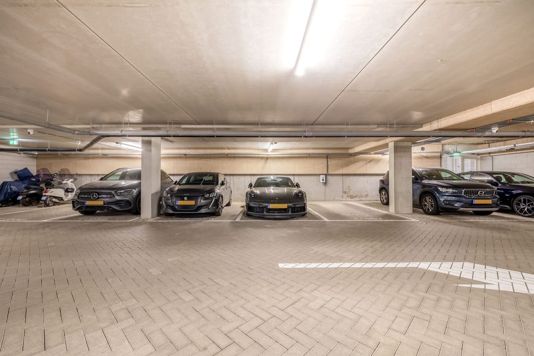 Photo 46 of Torenallee 69-061