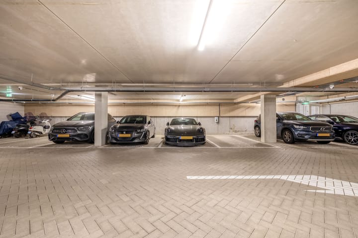 Photo 46 of Torenallee 69-061