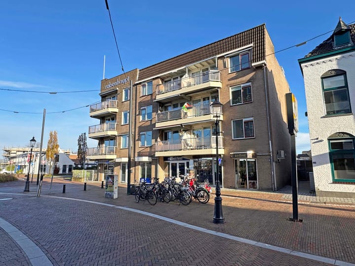 Photo 2 of Stationsplein 9