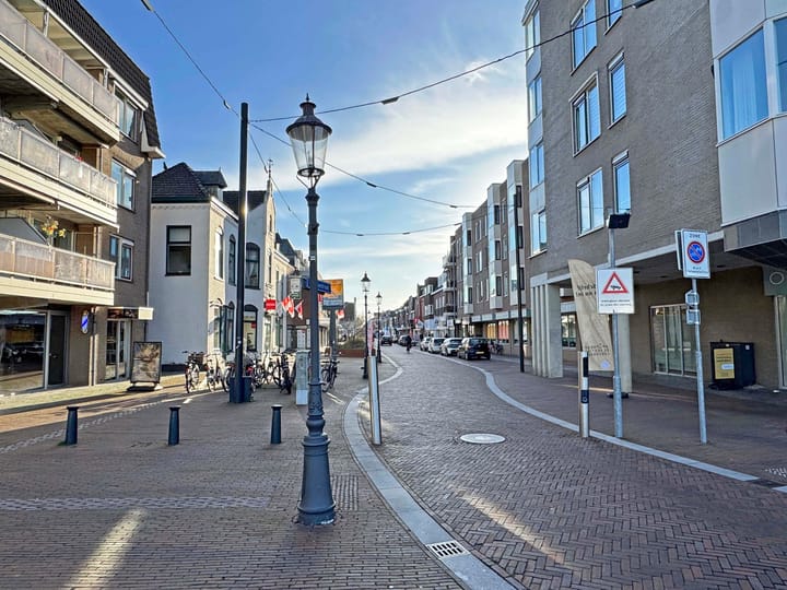 Photo 6 of Stationsplein 9