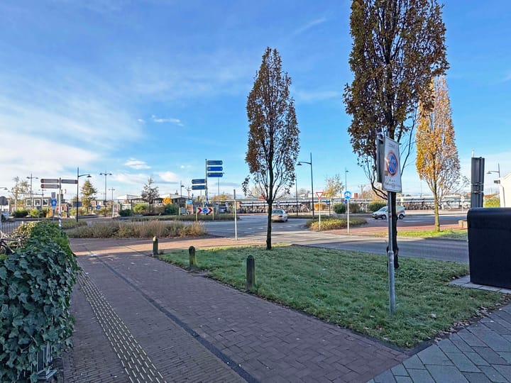 Photo 7 of Stationsplein 9