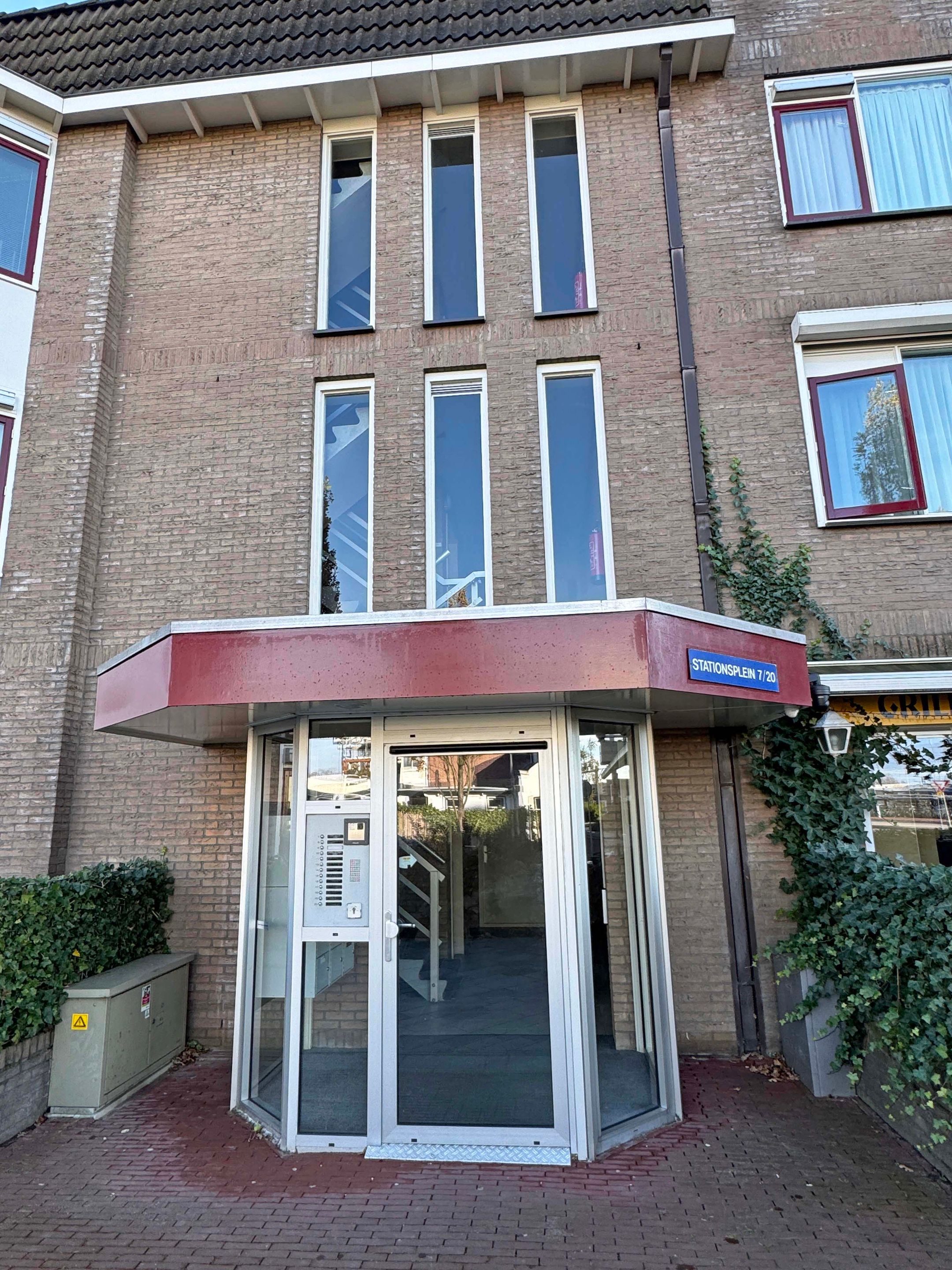 Foto 9 van Stationsplein 9