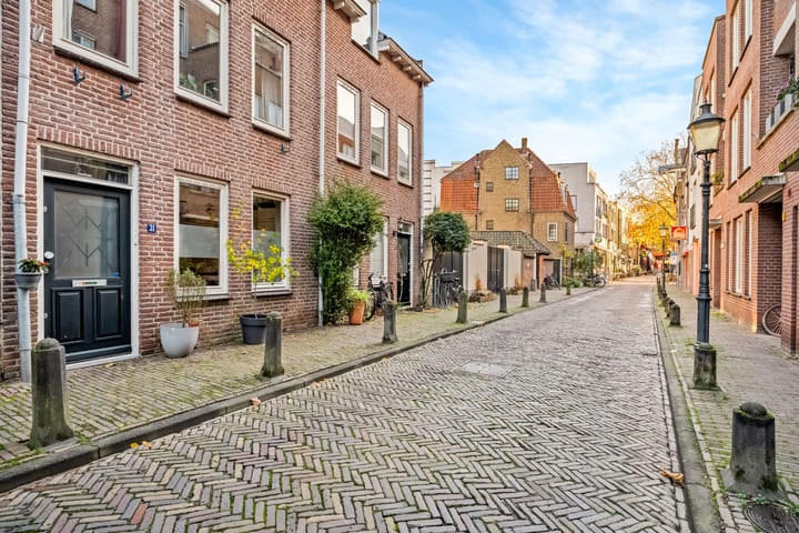 Lieve Vrouwestraat 31