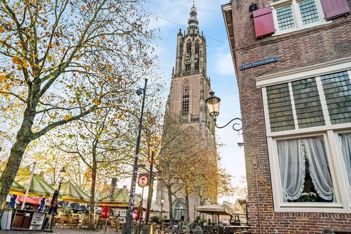 Photo 35 of Lieve Vrouwestraat 31