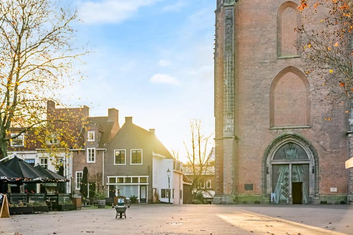 Photo 38 of Lieve Vrouwestraat 31