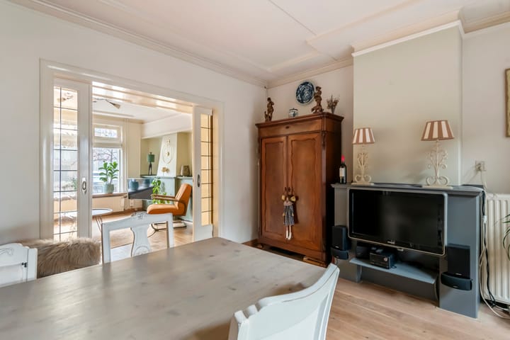 Photo 15 of Mr. Tydemanstraat 12