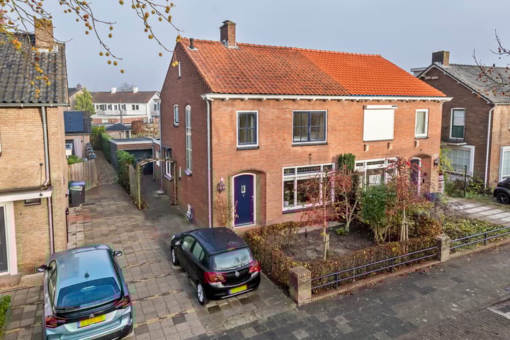 Photo 55 of Mr. Tydemanstraat 12